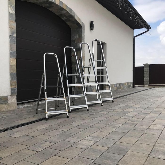 Односторонняя алюминиевая лестница Drabest BASIC 5-ступенчатая 125 кг