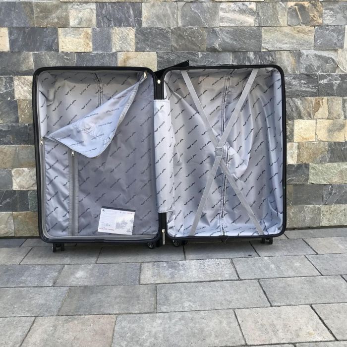 Валіза дорожня велика з поліпропілену Wings PP06 L Чорний