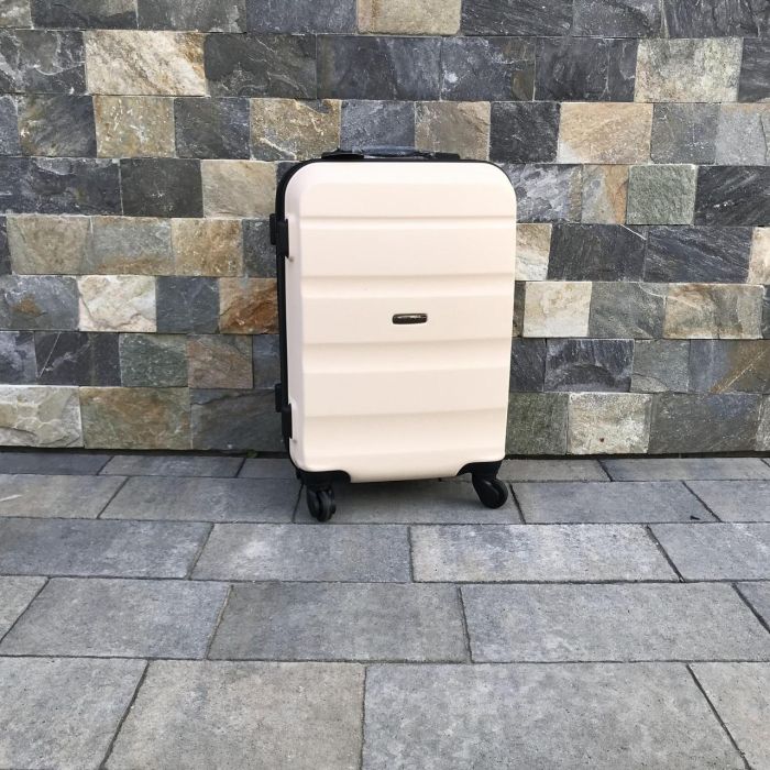 Валіза дорожня мала Wings AT01 S Ванільний