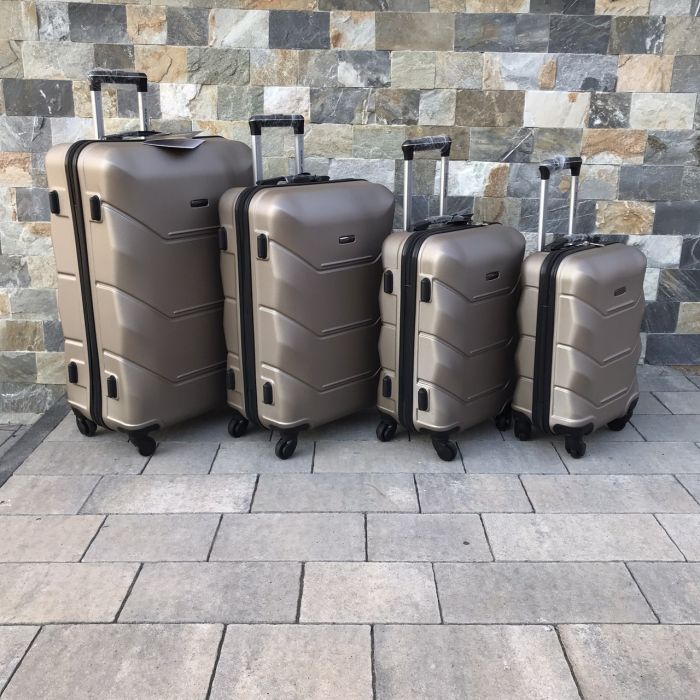 Валіза дорожня велика Wings 147 L Шампань