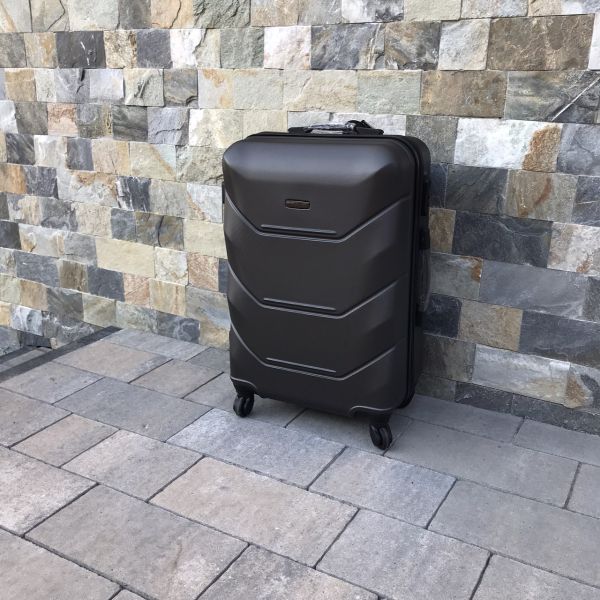 Валіза дорожня середня Wings 147 M Графітовий