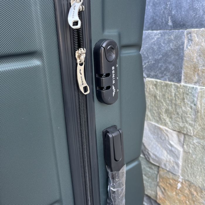 Валіза дорожня велика Wings 147 L Зелений