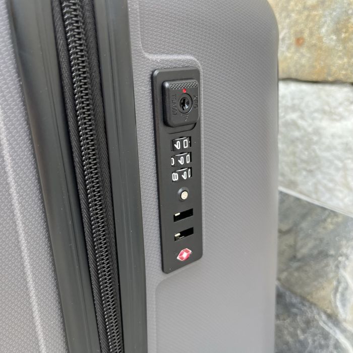 Валіза дорожня велика з поліпропілену Wings DQ181-03 L  Графітовий