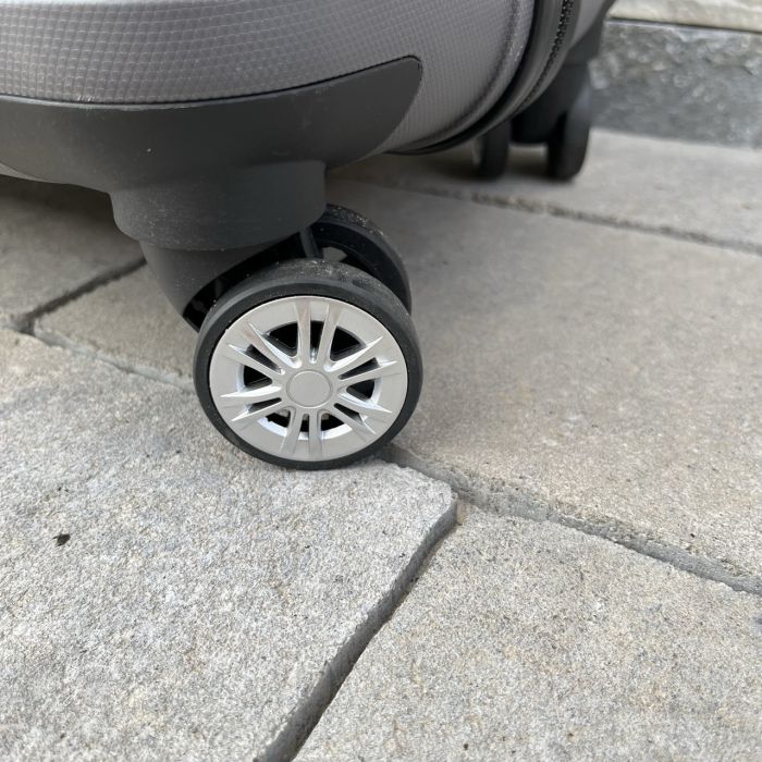 Валіза дорожня велика з поліпропілену Wings DQ181-03 L  Графітовий