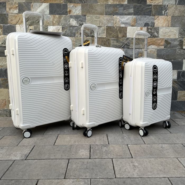 Валіза дорожня середня з поліпропілену Wings DQ181-04 M Білий