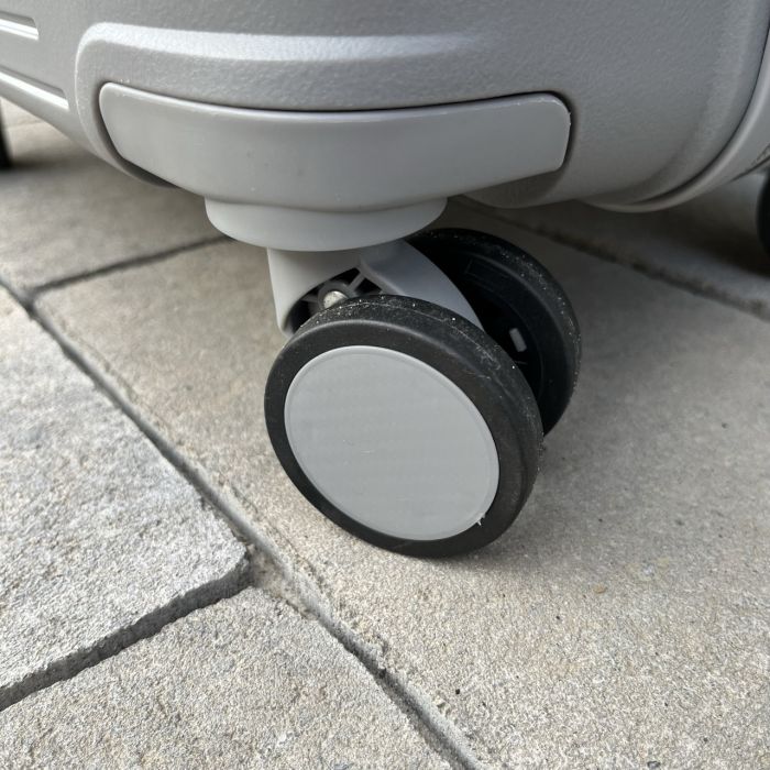 Валіза дорожня середня з поліпропілену Wings DQ181-05 M Графітовий