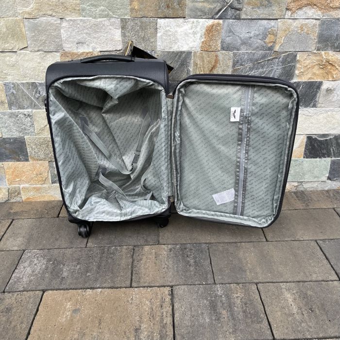 Валіза тканинна мала Wings 1706 S Чорний