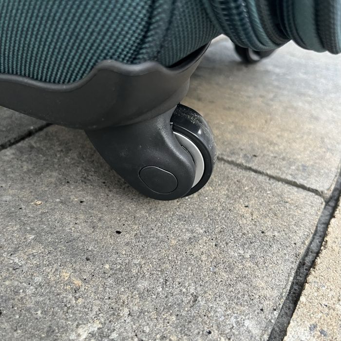 Валіза тканинна мала Wings 1706 S Зелений