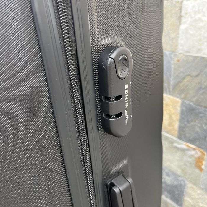 Валіза дорожня велика Wings AT01 L Чорний