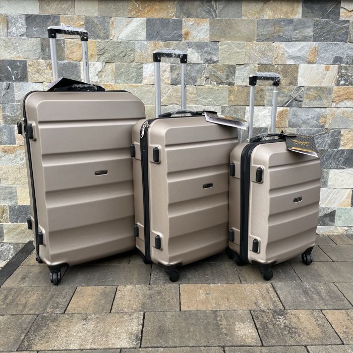 Валіза дорожня велика Wings AT01 L Шампань