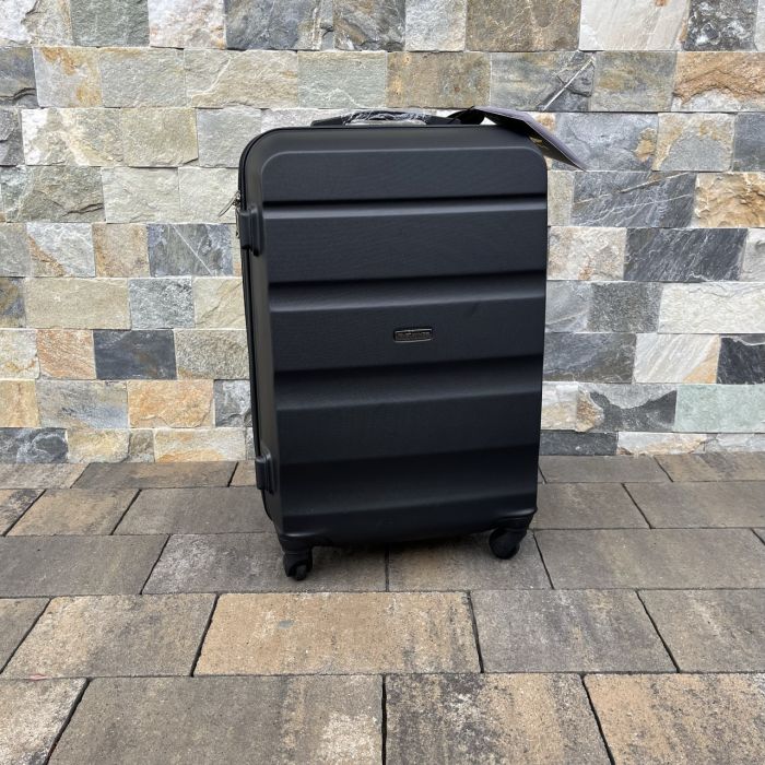 Валіза дорожня середня Wings AT01 M Чорний