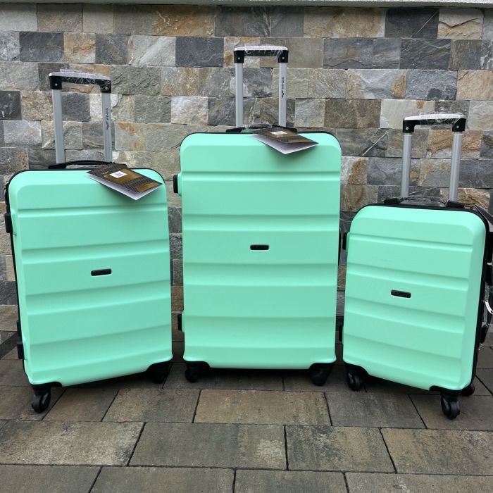 Валіза дорожня середня Wings AT01 M М'ятний