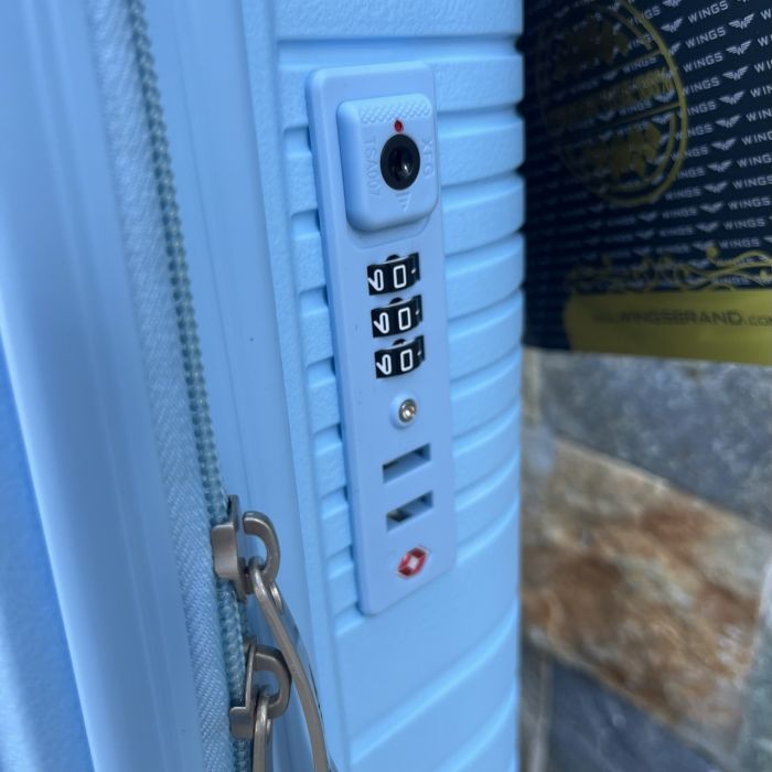 Валіза дорожня мала з поліпропілену Wings DQ181-05 S Світло-синій (Light blue)