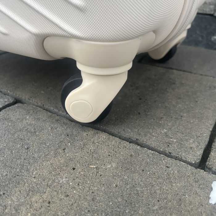 Валіза дорожня середня Wings 266 M Кремовий