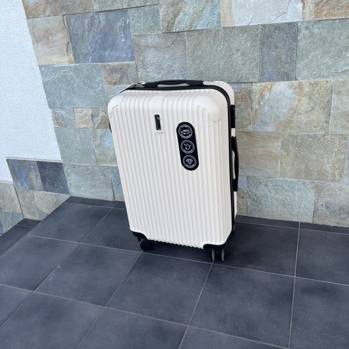 Валіза дорожня  середня Wings EGRET M Кремовий