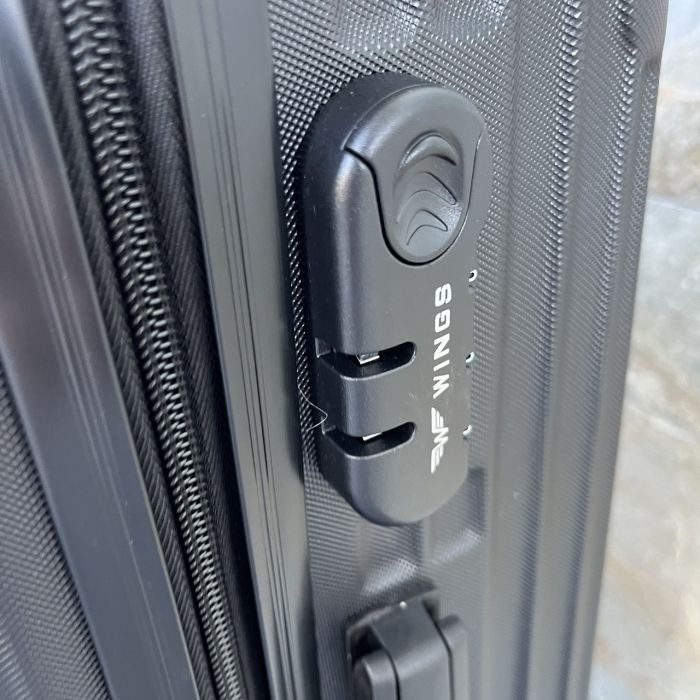 Валіза дорожня  середня Wings EGRET M Чорний