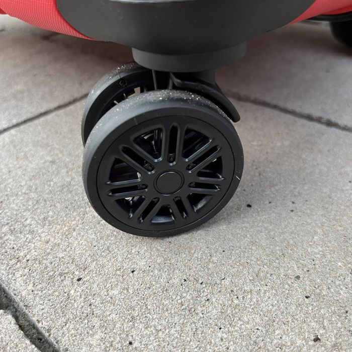 Валіза дорожня велика з поліпропілену Wings PP06 L Червоний