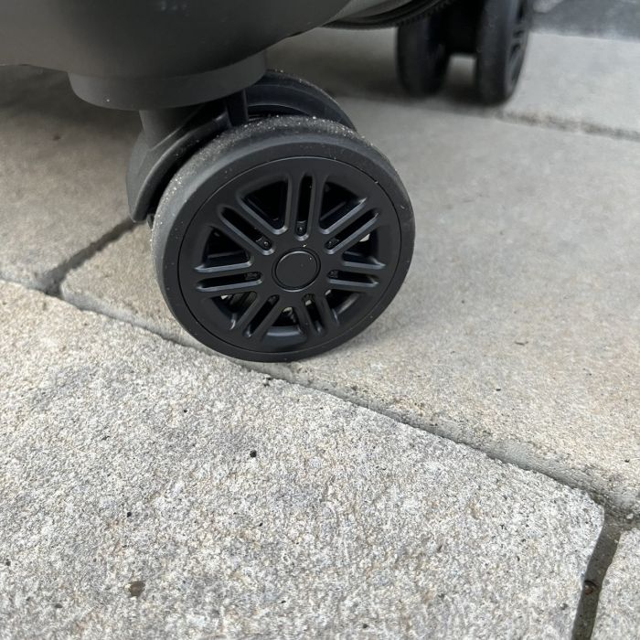 Валіза дорожня середня з поліпропілену Wings PP06 M Сірий