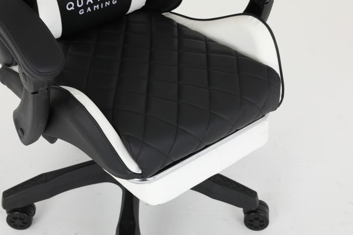 Комп‘ютерне крісло із підставкою для ніг CARBON Quattro Gaming Чорно-білий