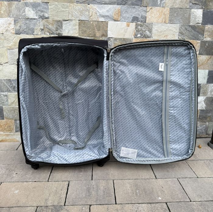 Валіза тканинна велика на 4 колесах Wings 1708 L Чорний