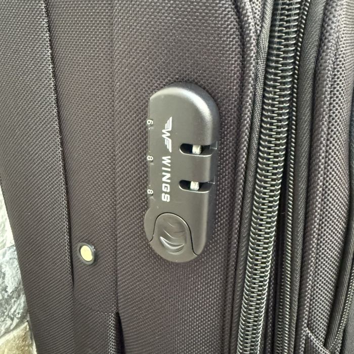 Валіза тканинна середня на 4 колесах Wings 1708 M Чорний