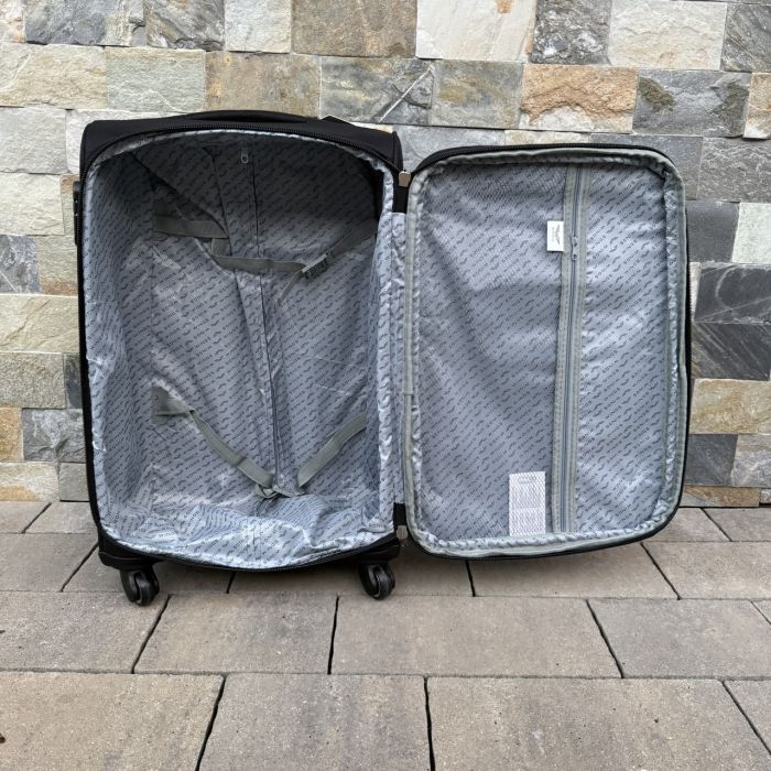 Валіза тканинна середня на 4 колесах Wings 1708 M Чорний