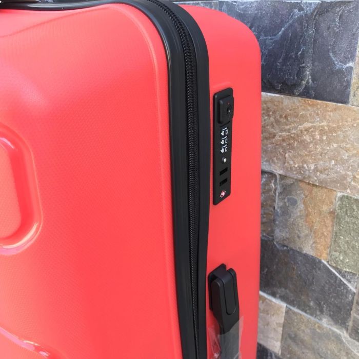 Валіза дорожня велика з поліпропілену Wings DQ181-03 L  Червоний