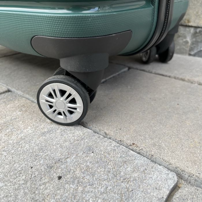 Валіза дорожня велика з поліпропілену Wings DQ181-03 L  Зелений