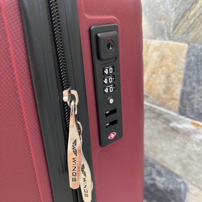 Валіза дорожня мала з поліпропілену Wings DQ181-03 S Бордовий