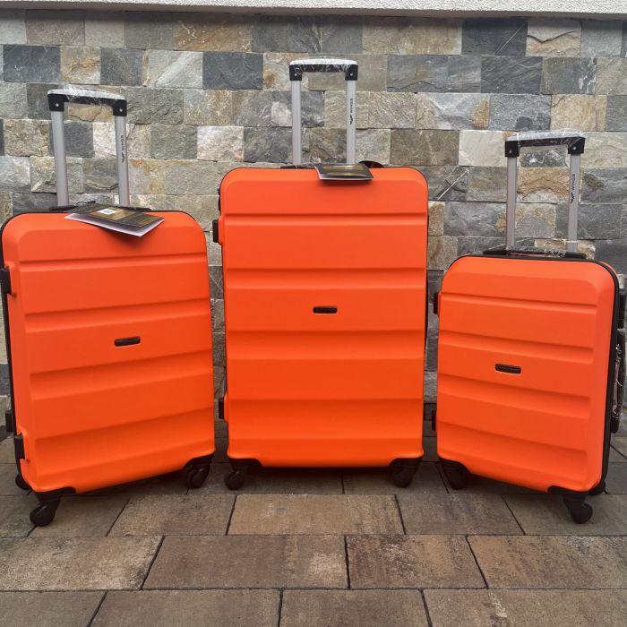 Валіза дорожня середня Wings AT01 M Оранжевий