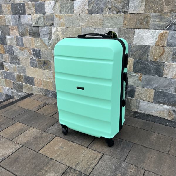 Валіза дорожня середня Wings AT01 M М'ятний