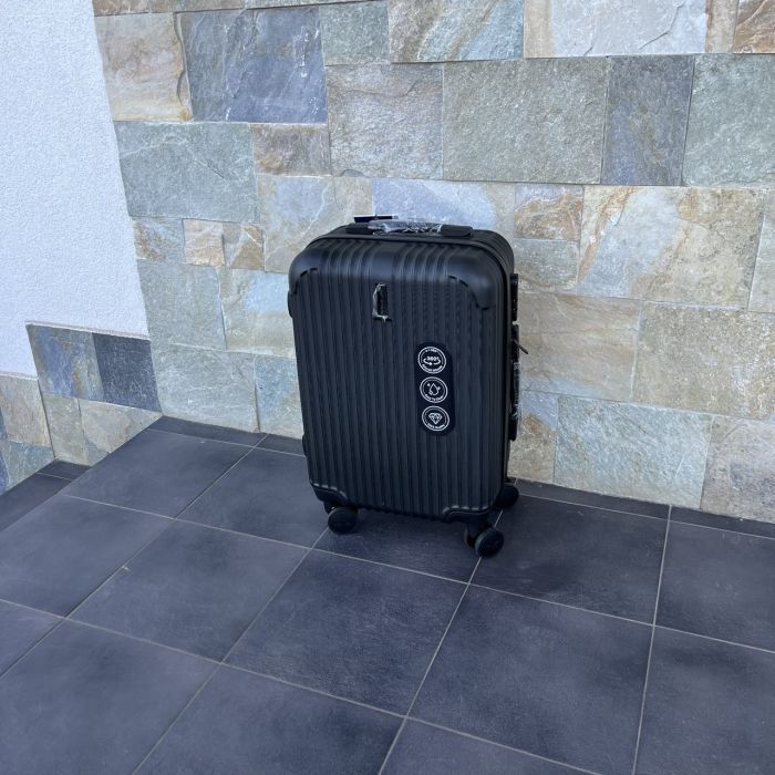 Валіза дорожня мала Wings EGRET S Чорний